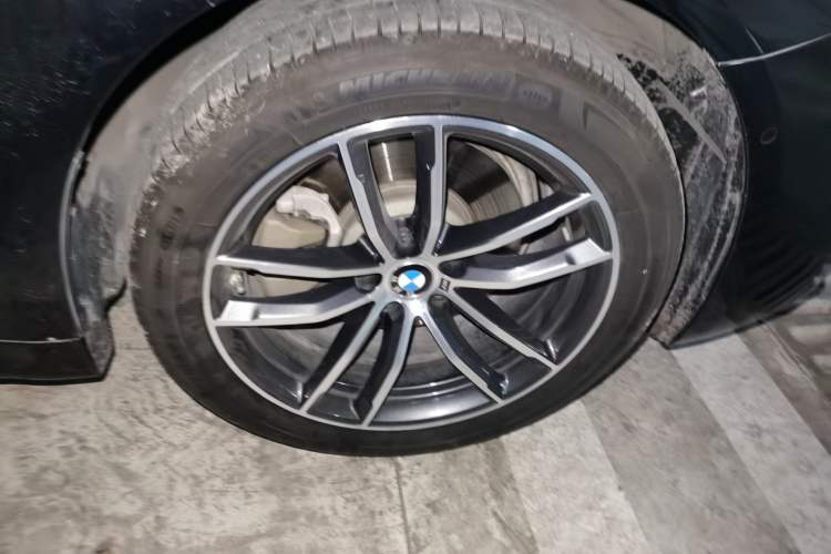 Used BMW 5 Series 2022 Restyled 525Li M Sport Package Right Front Wheel Hub