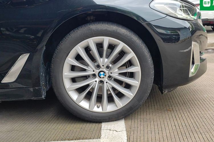 Used BMW 5 Series 2022 525Li Luxury Package Right Front Wheel Hub