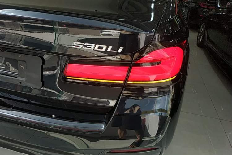 Used BMW 5 Series 2022 Second Facelift 525Li M Sport Package Right Rear Taillight