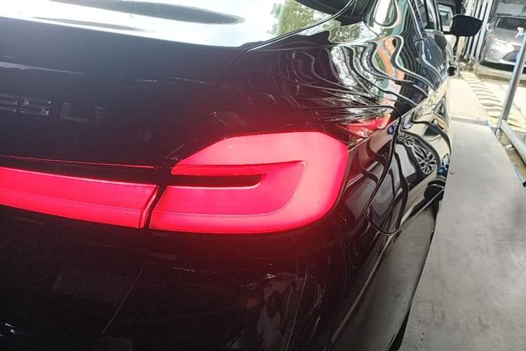 Used BMW 5 Series 2022 Second Facelift 525Li M Sport Package Right Rear Taillight