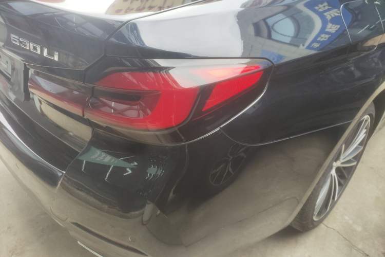 Used BMW 5 Series 2022 Restyled 530Li Leading Edition M Sport Package Right Rear Taillight