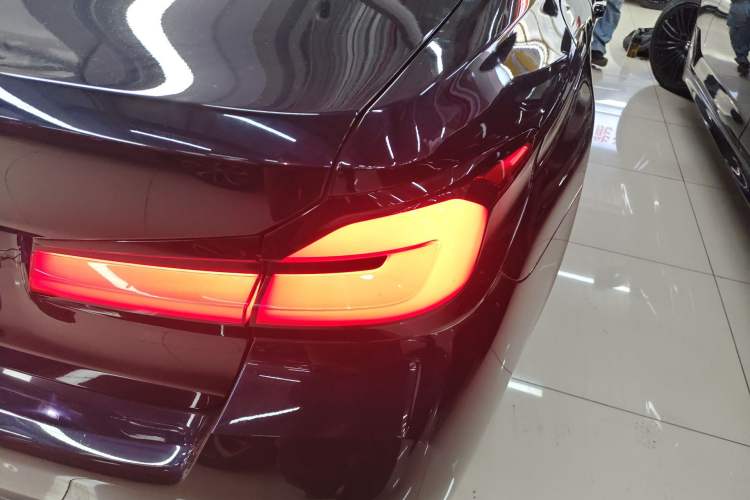 Used BMW 5 Series 2022 Restyled 530Li Leading Edition M Sport Package Right Rear Taillight