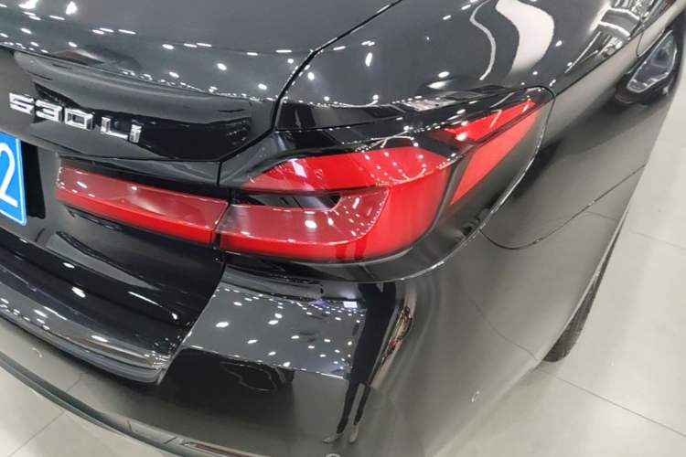 Used BMW 5 Series 2022 Second Facelift 525Li M Sport Package Right Rear Taillight