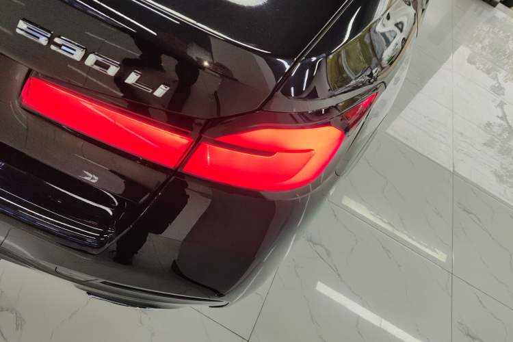 Used BMW 5 Series 2022 Second Facelift 530Li Leading Edition M Sport Package Right Rear Taillight