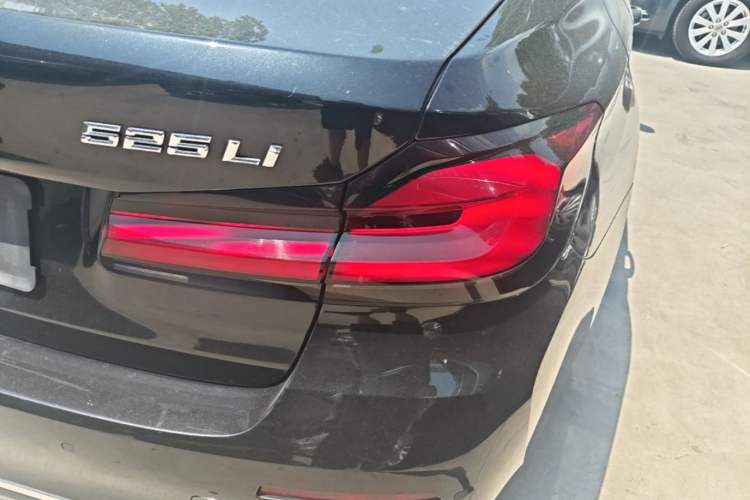 Used BMW 5 Series 2022 Restyled 525Li Luxury Package Right Rear Taillight