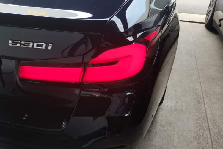 Used BMW 5 Series 2022 Second Facelift 530i M Sport Package Right Rear Taillight