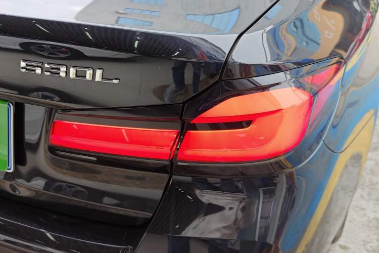 Used BMW 5 Series 2022 Restyled 525Li M Sport Package Right Rear Taillight