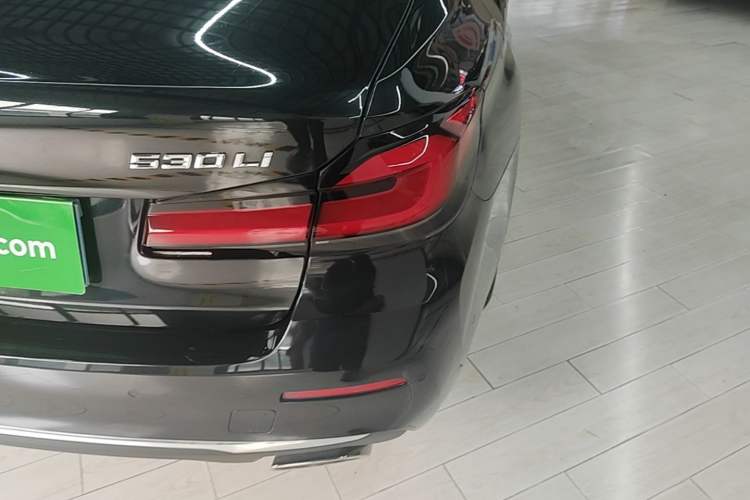 Used BMW 5 Series 2022 Second Facelift 530Li Luxury Edition Premium Package Right Rear Taillight