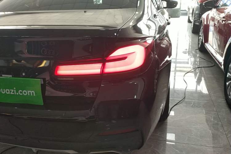 Used BMW 5 Series 2022 Restyled 530Li Leading Edition M Sport Package Right Rear Taillight