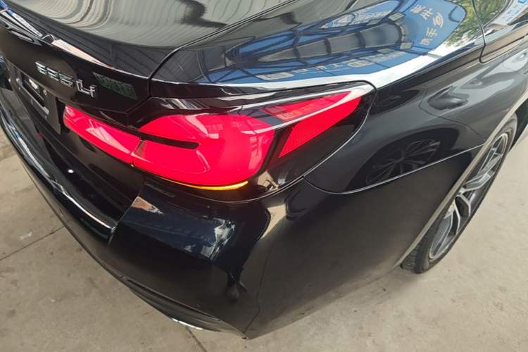Used BMW 5 Series 2022 Second Facelift 525Li M Sport Package Right Rear Taillight