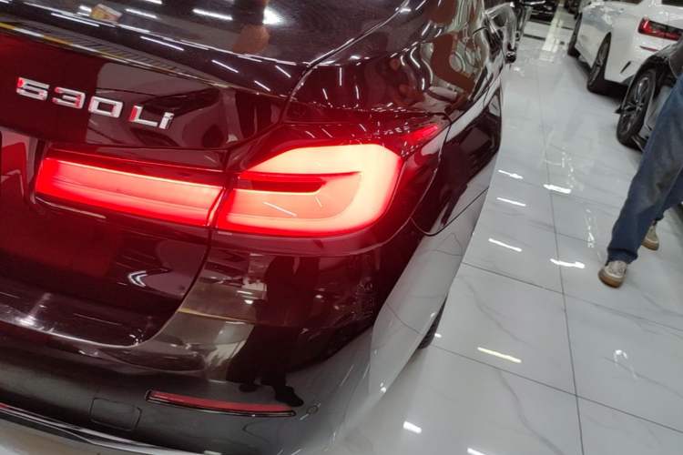 Used BMW 5 Series 2022 Second Facelift 525Li Luxury Package Right Rear Taillight