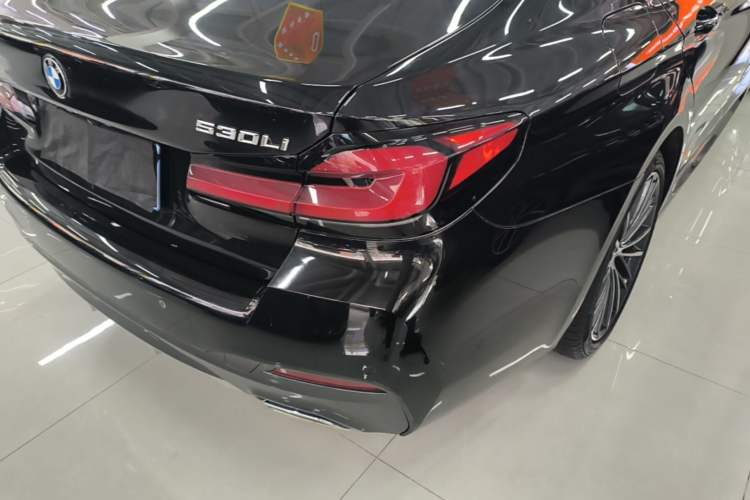 Used BMW 5 Series 2022 Restyled 530Li Leading Edition M Sport Package Right Rear Taillight