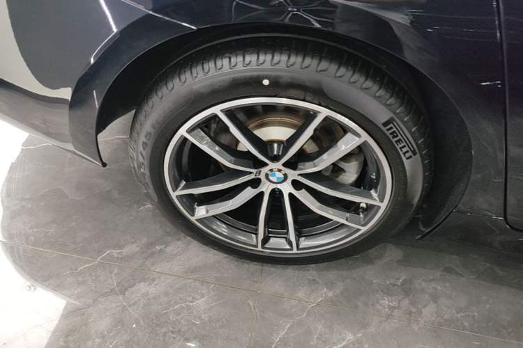Used BMW 5 Series 2022 525Li M Sport Package Right Rear Wheel Hub