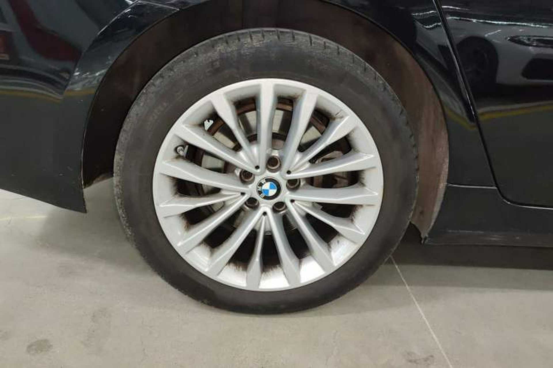 Used BMW 5 Series 2022 Second Facelift 525Li Luxury Package Right Rear Wheel Hub