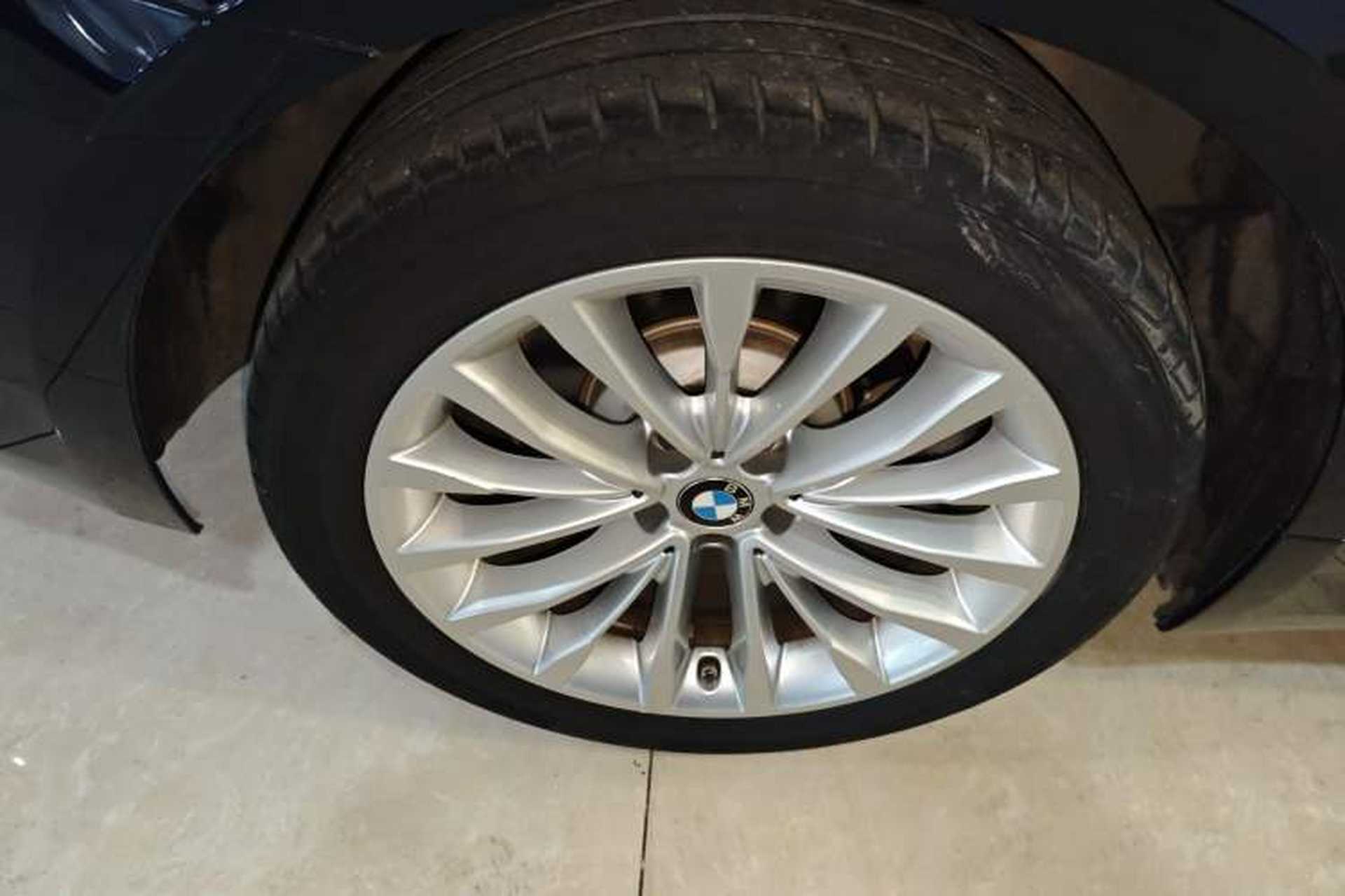 Used BMW 5 Series 2022 Restyled 525Li Luxury Package Right Rear Wheel Hub