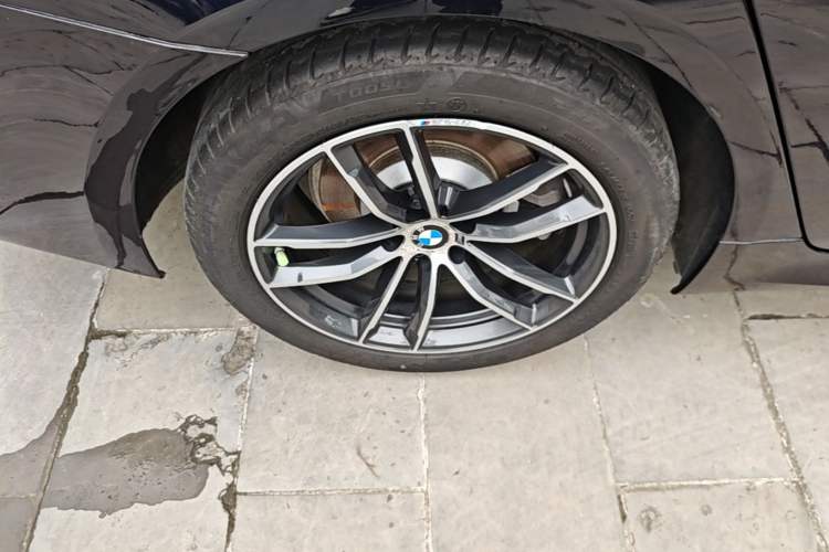 Used BMW 5 Series 2022 Restyled 525Li M Sport Package Right Rear Wheel Hub