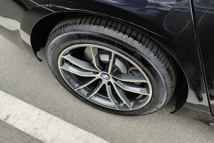 Used BMW 5 Series 2022 Restyled 525Li M Sport Package Right Rear Wheel Hub