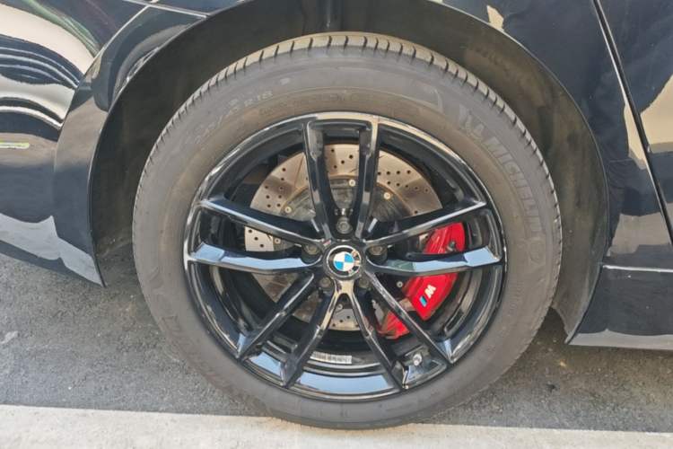Used BMW 5 Series 2022 Restyled 525Li M Sport Package Right Rear Wheel Hub