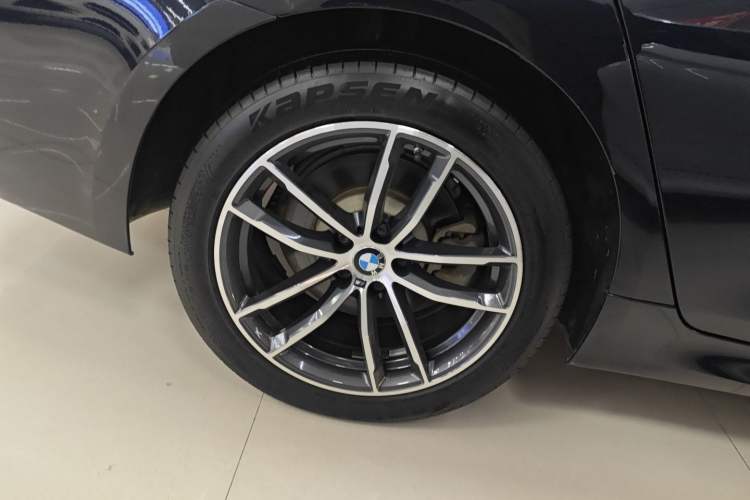 Used BMW 5 Series 2022 Restyled 525Li M Sport Package Right Rear Wheel Hub
