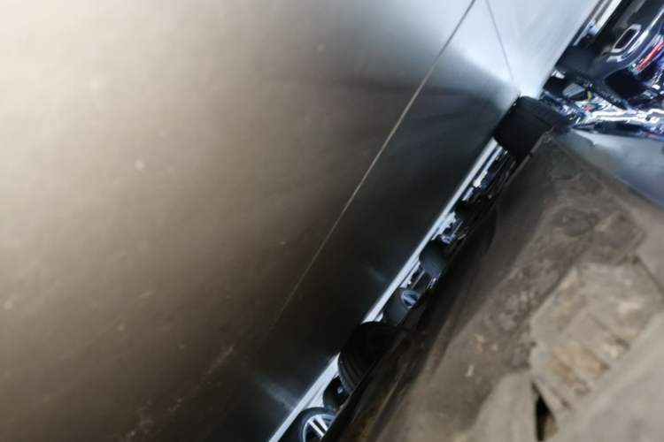 Used BMW 5 Series 2022 Restyled 530Li Leading Edition M Sport Package Right Side Sill