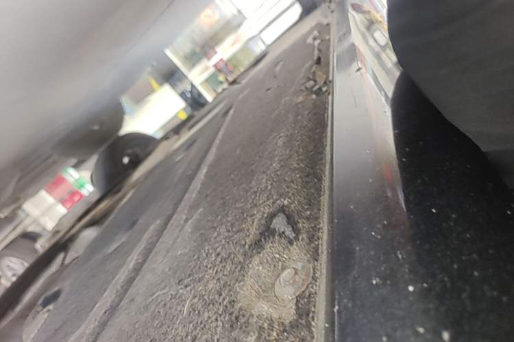 Used BMW 5 Series 2022 Second Facelift 525Li M Sport Package Right Side Sill