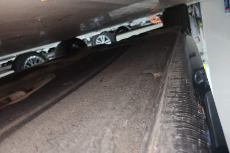 Used BMW 5 Series 2022 Restyled 530Li Leading Edition M Sport Package Right Side Sill