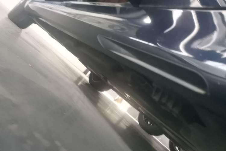 Used BMW 5 Series 2022 Restyled 525Li M Sport Package Right Side Sill