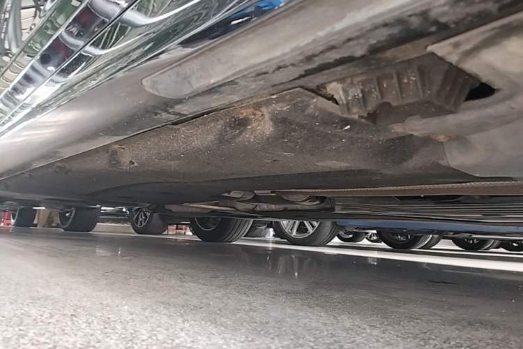 Used BMW 5 Series 2022 Second Facelift 525Li M Sport Package Right Side Sill