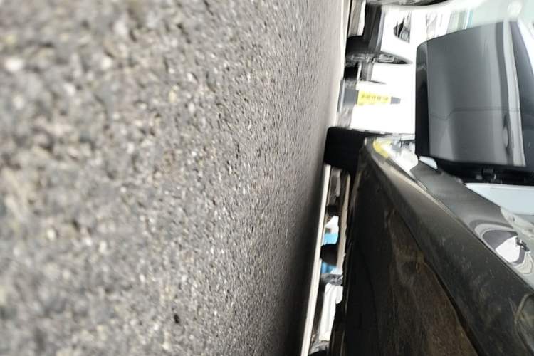 Used BMW 5 Series 2022 Restyled 525Li Luxury Package Right Side Sill