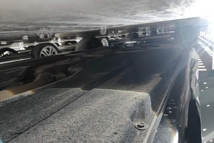 Used BMW 5 Series 2022 Second Facelift 530Li Leading Edition M Sport Package Right Side Sill