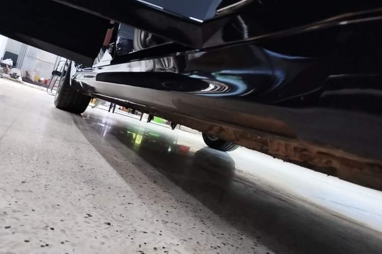 Used BMW 5 Series 2022 Second Facelift 525Li M Sport Package Right Side Sill