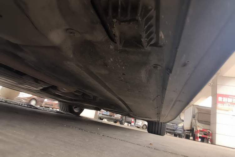 Used BMW 5 Series 2022 Updated 530i M Sport Package Right Side Sill