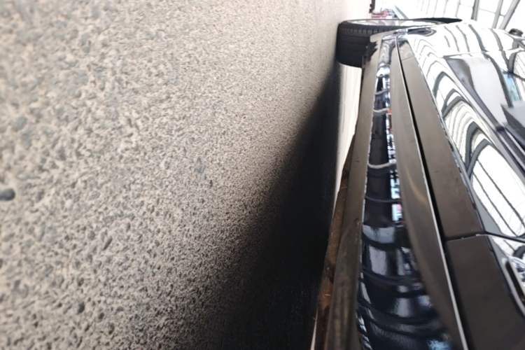 Used BMW 5 Series 2022 Restyled 525Li Luxury Package Right Side Sill