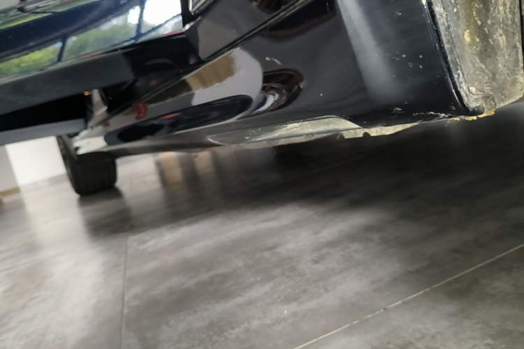 Used BMW 5 Series 2022 Restyled 530Li Leading Edition M Sport Package Right Side Sill