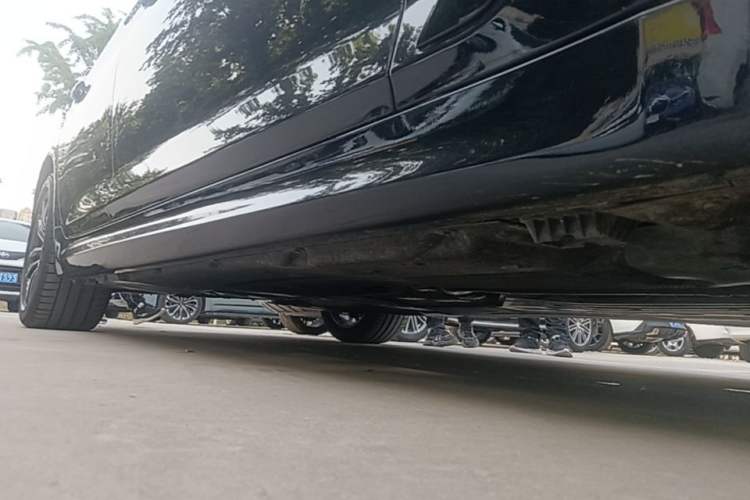 Used BMW 5 Series 2022 Second Facelift 525i M Sport Package Right Side Sill