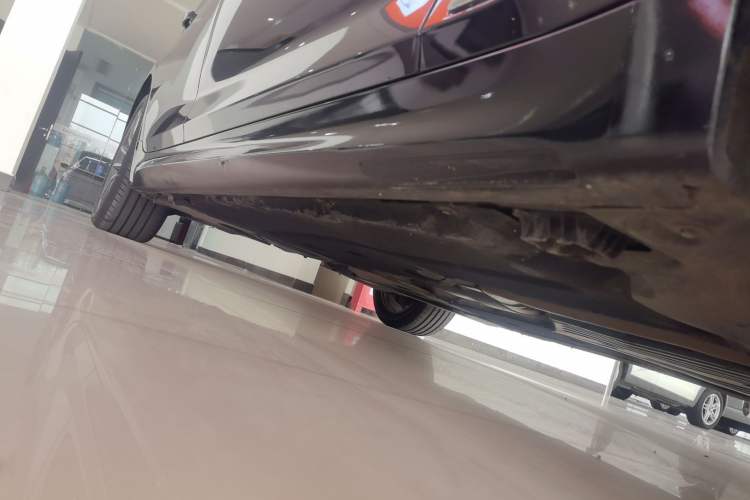 Used BMW 5 Series 2022 Restyled 525Li M Sport Package Right Side Sill