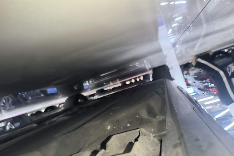 Used BMW 5 Series 2022 Second Facelift 525Li M Sport Package Right Side Sill