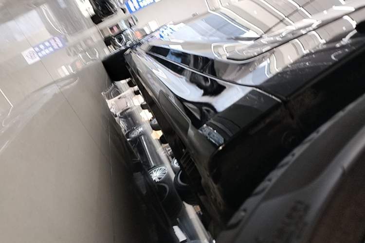 Used BMW 5 Series 2022 530Li Leading Model M Sport Package Right Side Sill