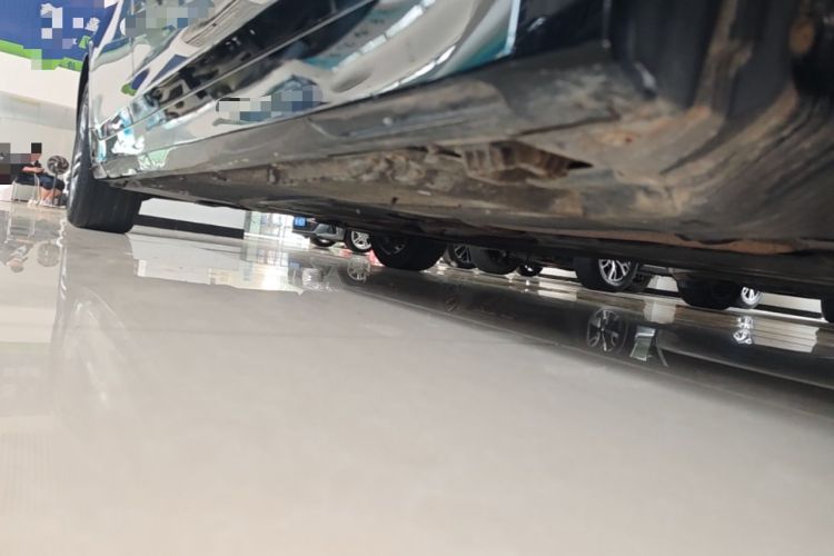 Used BMW 5 Series 2022 Updated 530Li Leading Edition Luxury Package Right Side Sill