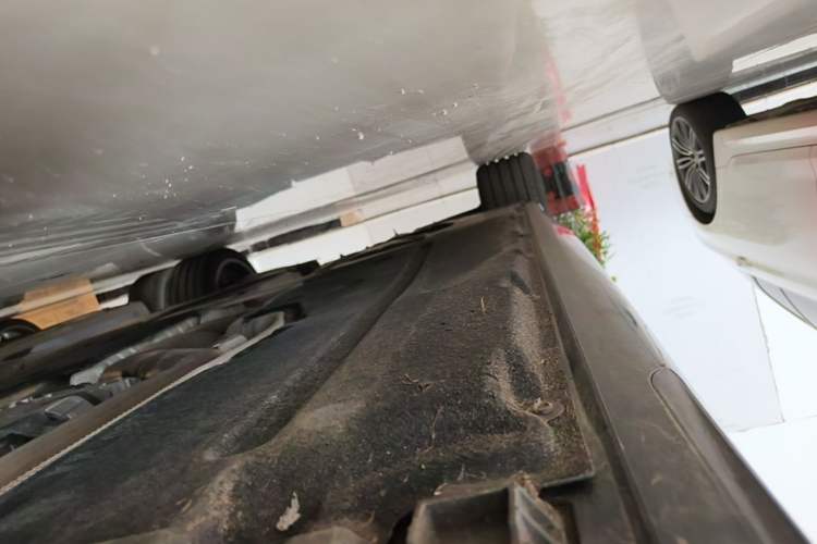 Used BMW 5 Series 2022 Second Facelift 530Li xDrive M Sport Package Right Side Sill