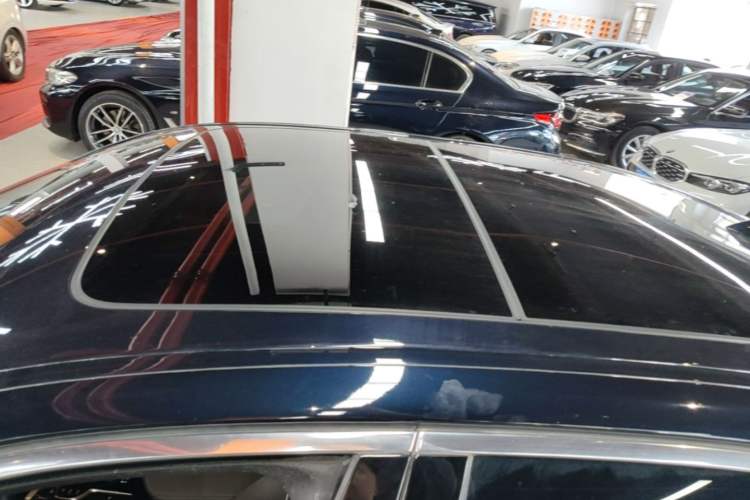 Used BMW 5 Series 2022 Restyled 530Li Leading Edition M Sport Package Roof
