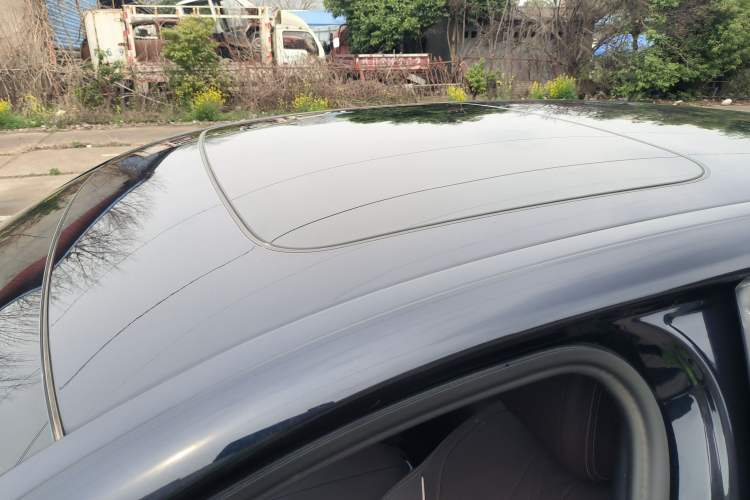 Used BMW 5 Series 2022 Second Facelift 525Li M Sport Package Roof
