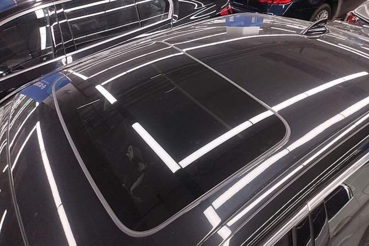Used BMW 5 Series 2022 Second Facelift 525Li Luxury Package Roof