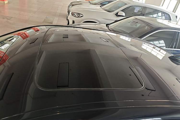 Used BMW 5 Series 2022 530i M Sport Package Roof