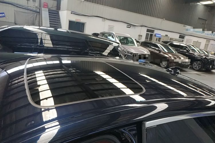 Used BMW 5 Series 2022 Second Facelift 525Li M Sport Package Roof