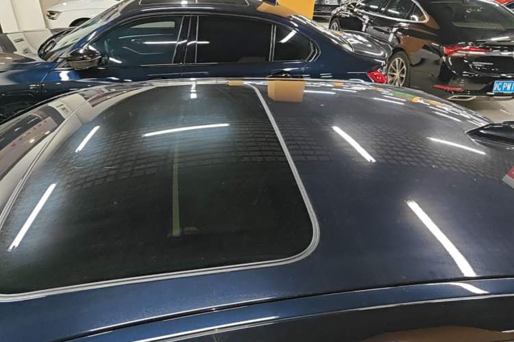 Used BMW 5 Series 2022 Restyled 525Li Luxury Package Roof