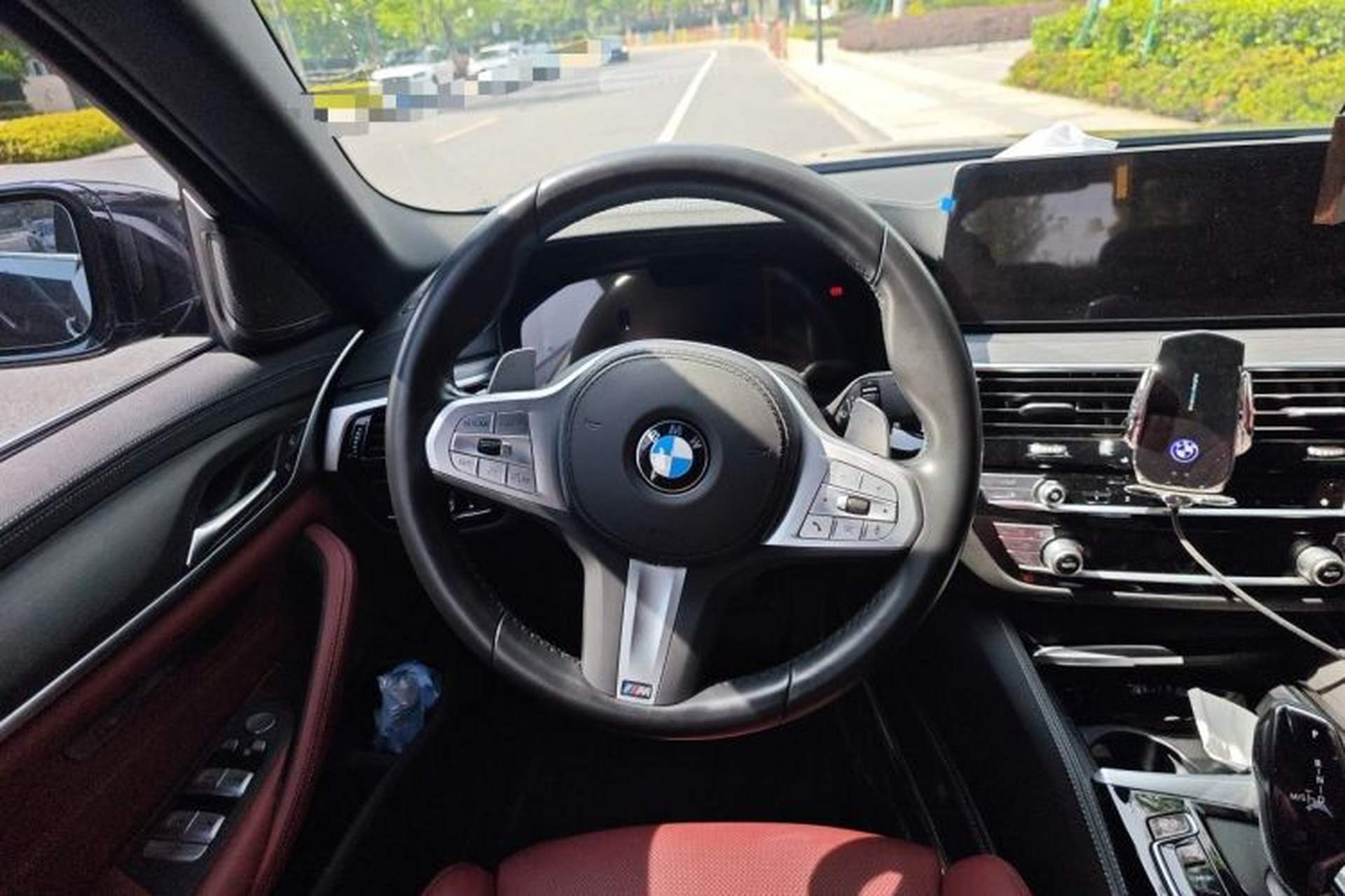 Used BMW 5 Series 2022 Second Facelift 530Li Luxury Version M Sport Package Steering Wheel
