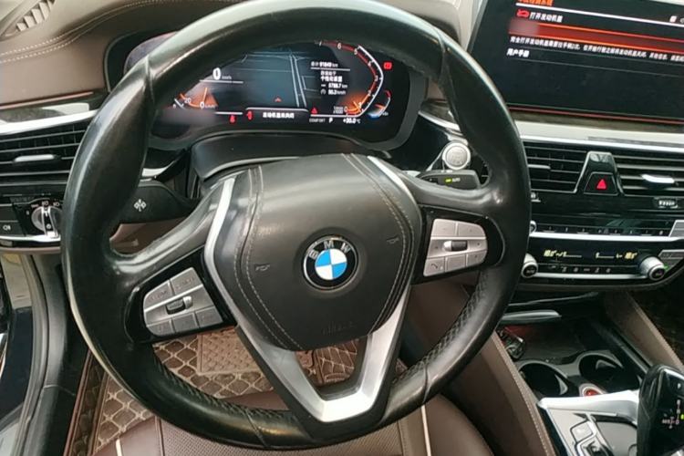 Used BMW 5 Series 2022 Restyled 525Li Luxury Package Steering Wheel