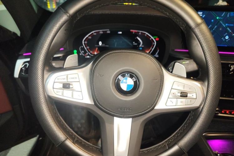 Used BMW 5 Series 2022 Revised Version 3 530Li Luxury Edition M Sport Package Steering Wheel