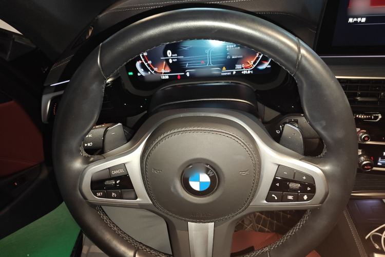Used BMW 5 Series 2022 Restyled 530Li Leading Edition M Sport Package Steering Wheel